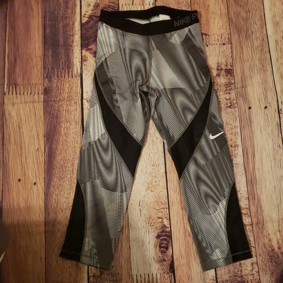 Nike Pants - 🆕️Nike Pro Pants🆕️
